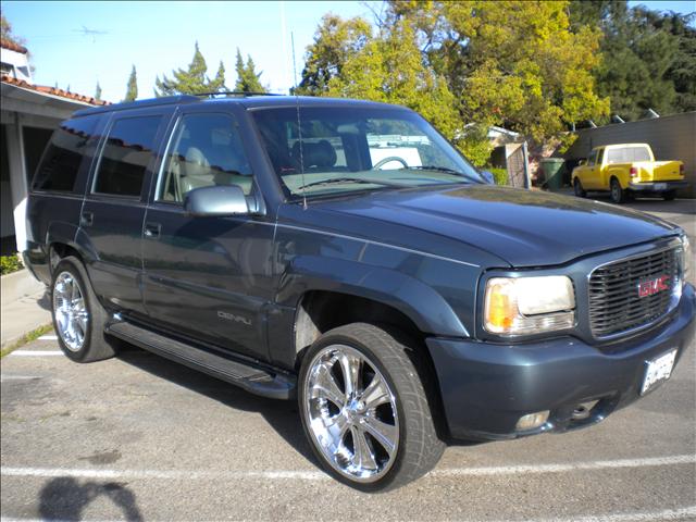 GMC Yukon Denali Base Sport Utility