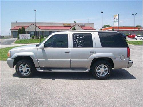 GMC Yukon Denali 1999 photo 2