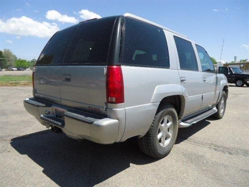 GMC Yukon Denali 1999 photo 1