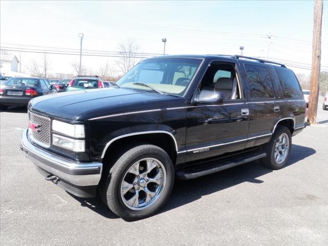 GMC Yukon Denali Base Sport Utility