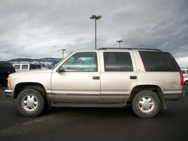 GMC Yukon Denali 1999 photo 1