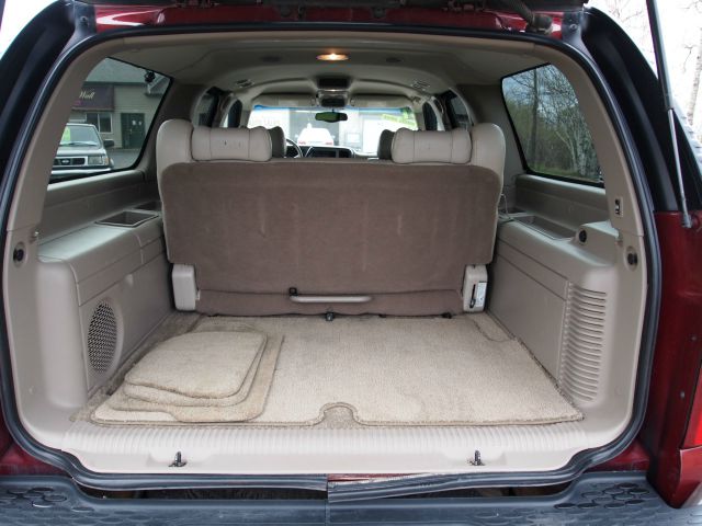 GMC Yukon Denali 2001 photo 4