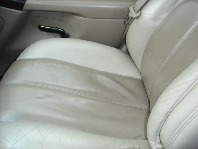 GMC Yukon Denali 2002 photo 3