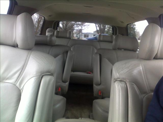 GMC Yukon Denali 2002 photo 3