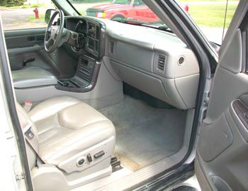 GMC Yukon Denali 2004 photo 1