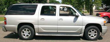 GMC Yukon Denali 2004 photo 3