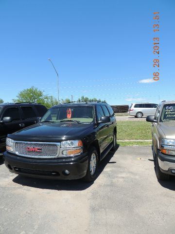 GMC Yukon Denali 2005 photo 4
