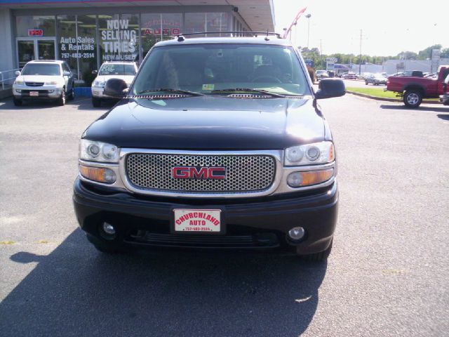 GMC Yukon Denali 2005 photo 1