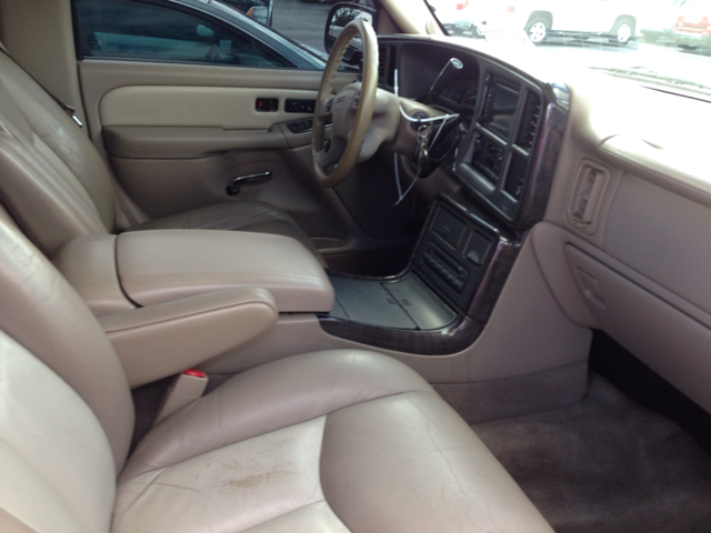 GMC Yukon Denali 2005 photo 3