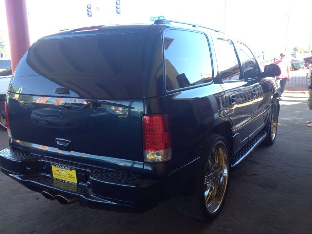 GMC Yukon Denali 2006 photo 1