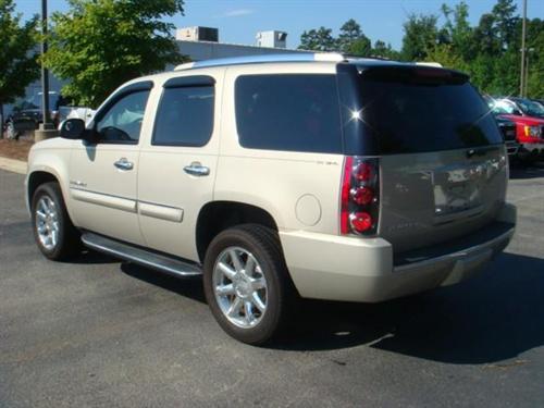 GMC Yukon Denali 2007 photo 2