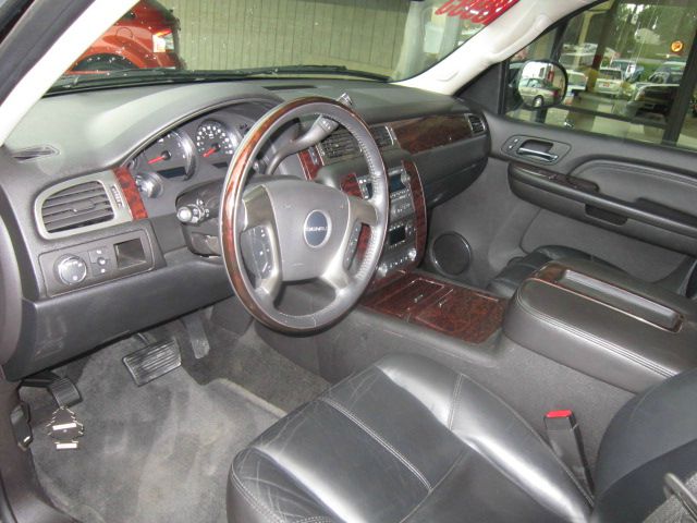 GMC Yukon Denali SXT Van SUV