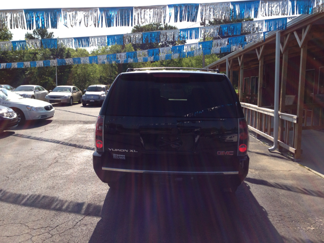 GMC Yukon Denali 2007 photo 1