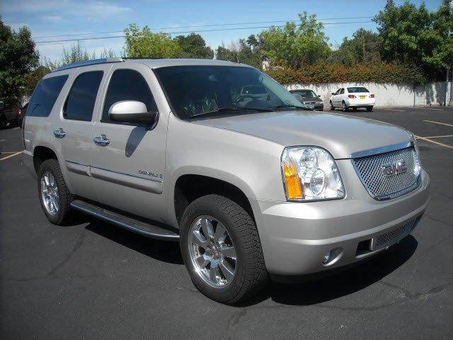 GMC Yukon Denali Unknown Unspecified