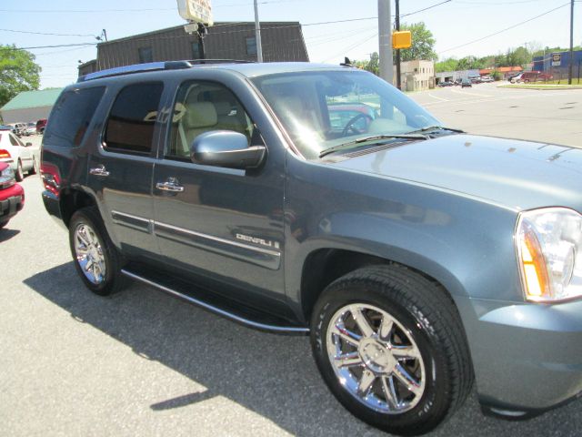 GMC Yukon Denali Unknown SUV