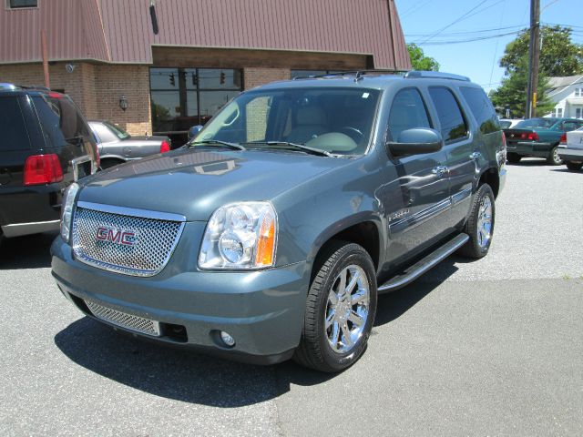 GMC Yukon Denali 2008 photo 3