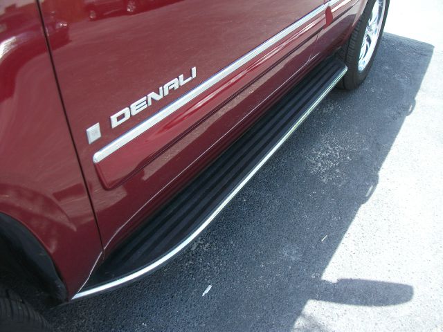 GMC Yukon Denali 2008 photo 3