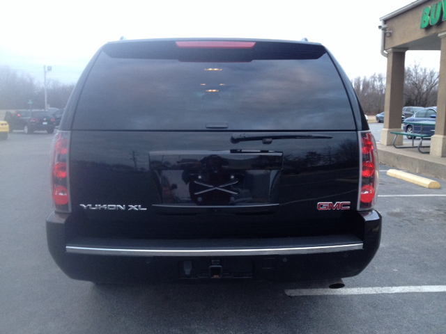 GMC Yukon Denali 2008 photo 4