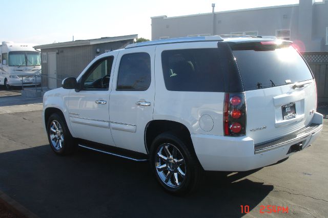 GMC Yukon Denali 2008 photo 4