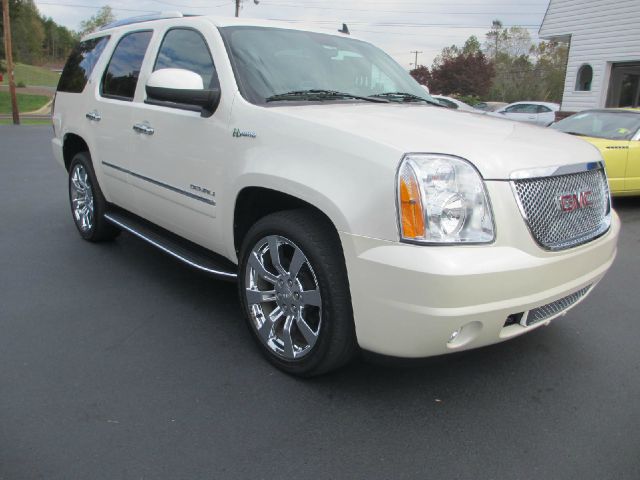 GMC Yukon Hybrid 2011 photo 1