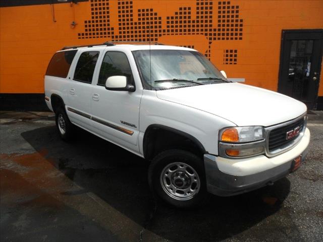 GMC Yukon XL 2000 photo 1