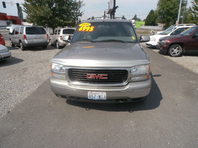 GMC Yukon XL 2000 photo 2