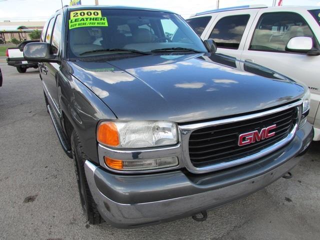 GMC Yukon XL 2000 photo 2