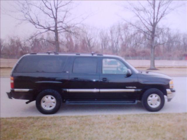 GMC Yukon XL 2001 photo 2