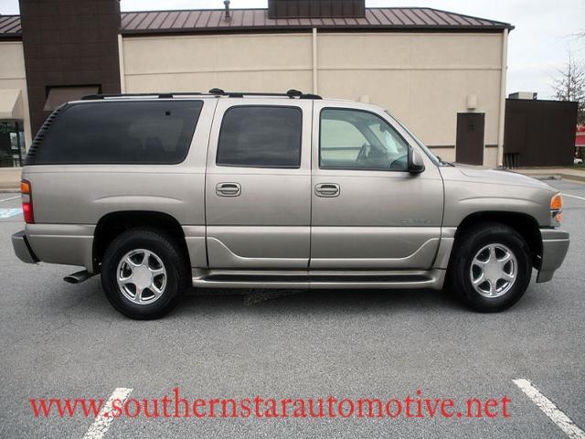 GMC Yukon XL 2001 photo 4