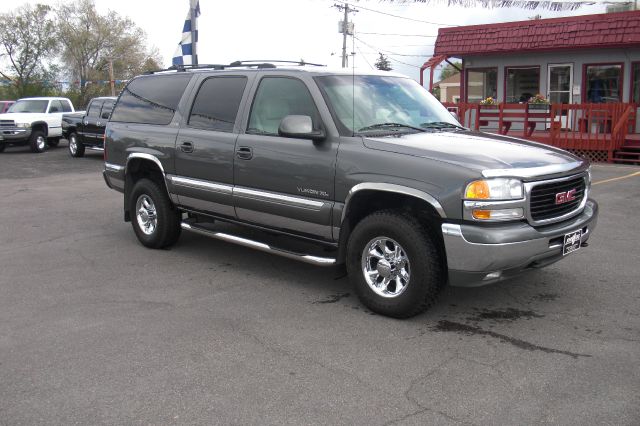 GMC Yukon XL 2001 photo 4