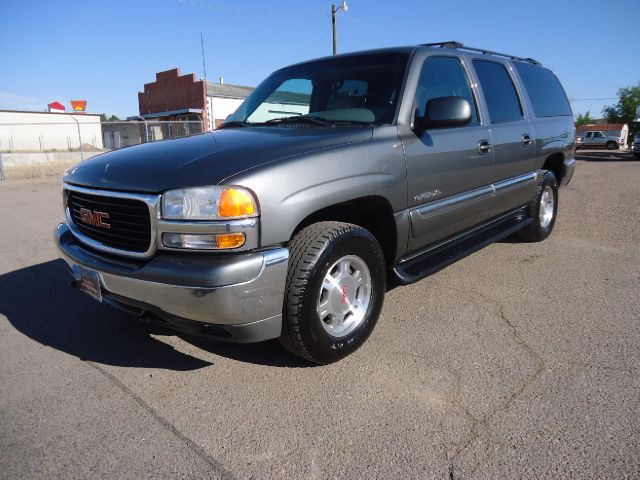 GMC Yukon XL 2001 photo 3