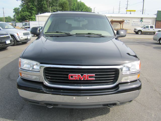 GMC Yukon XL 2001 photo 2