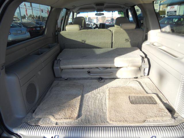 GMC Yukon XL 2001 photo 4