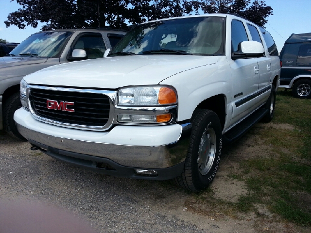 GMC Yukon XL 2001 photo 3