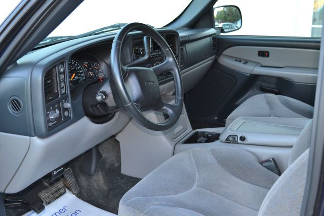 GMC Yukon XL 2001 photo 3