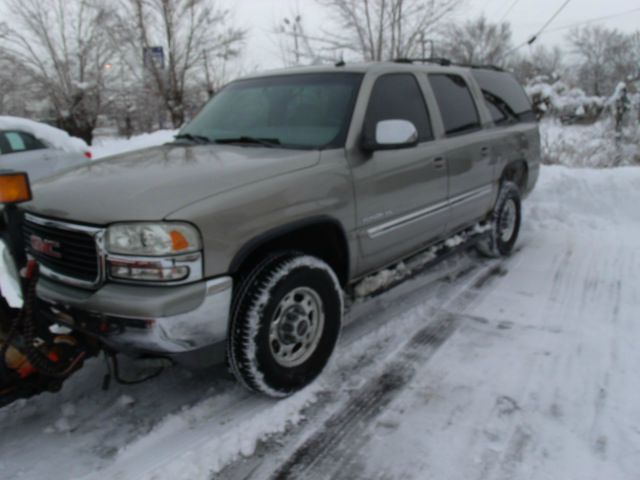 GMC Yukon XL 2002 photo 2