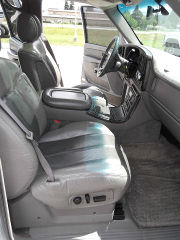 GMC Yukon XL 2002 photo 1