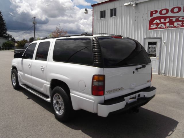 GMC Yukon XL 2002 photo 13