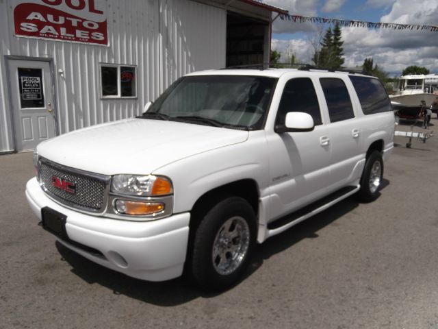 GMC Yukon XL 2002 photo 9