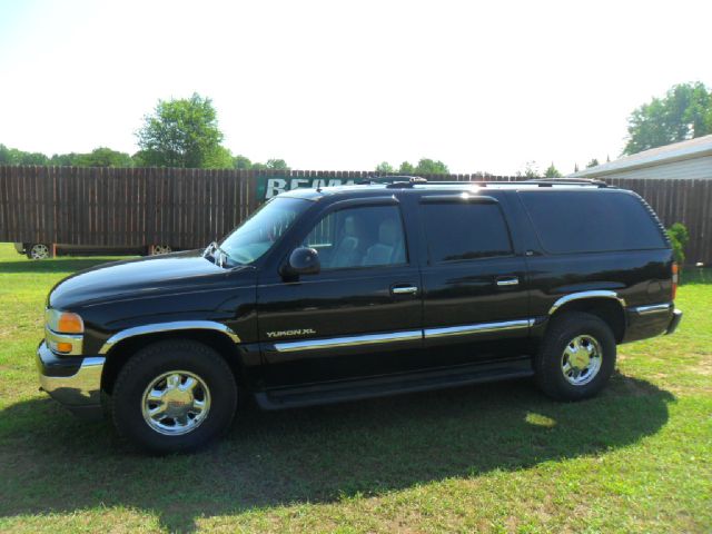 GMC Yukon XL 2002 photo 1
