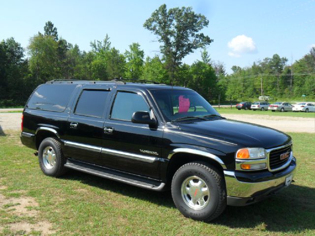 GMC Yukon XL 2002 photo 2