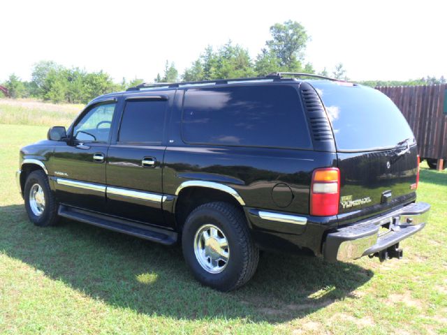 GMC Yukon XL 2002 photo 4