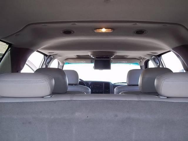 GMC Yukon XL 2002 photo 4