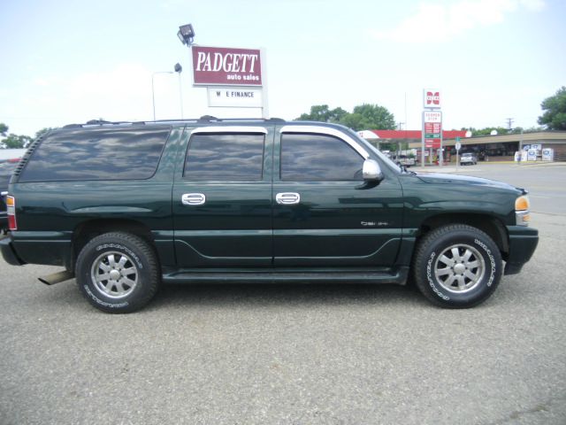 GMC Yukon XL 2002 photo 1