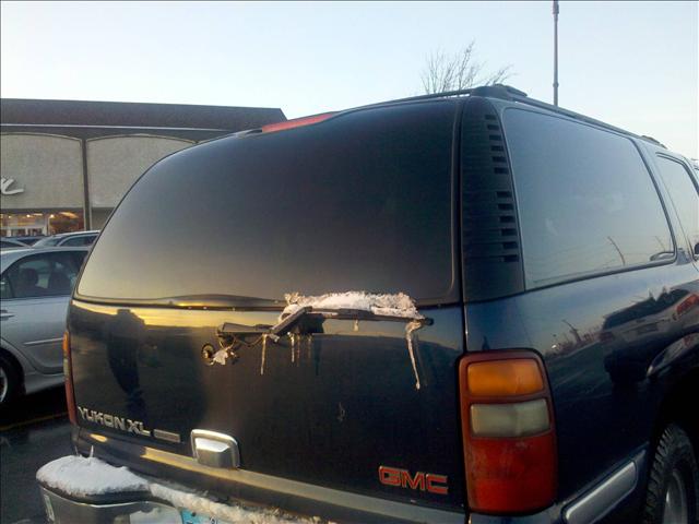 GMC Yukon XL 2002 photo 1