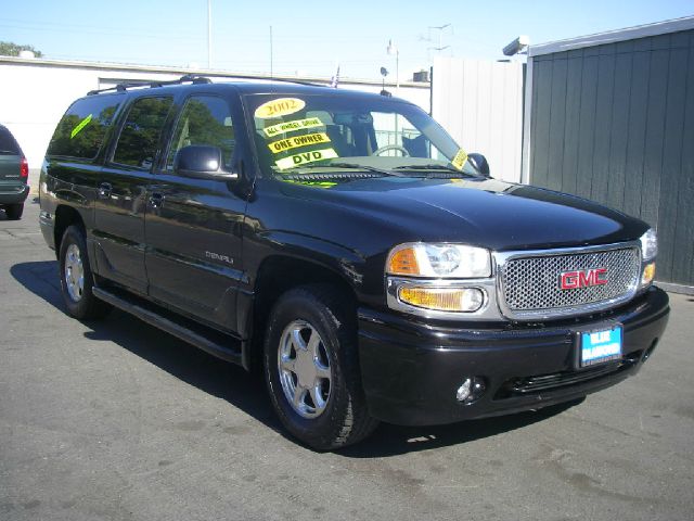 GMC Yukon XL 2002 photo 1