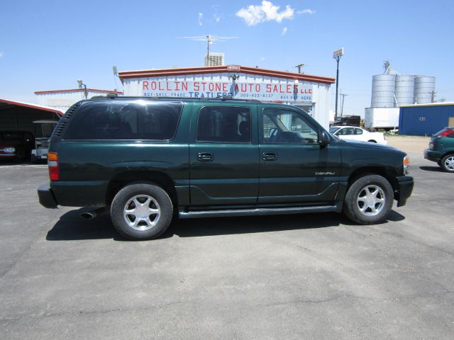 GMC Yukon XL 2002 photo 3
