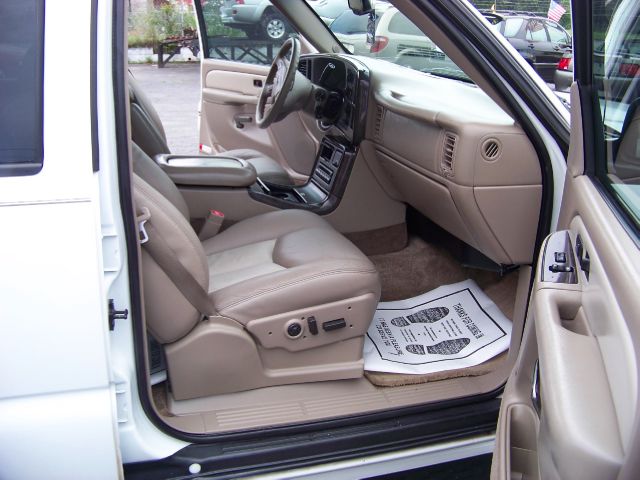 GMC Yukon XL Sport 4WD SUV