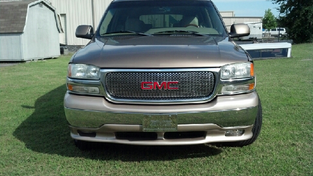 GMC Yukon XL 2003 photo 4