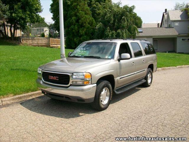 GMC Yukon XL 2003 photo 2